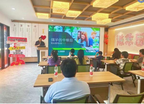 新羽护航 法治相伴丨梁溪法院法治课堂走进社区，守护少年向阳成长